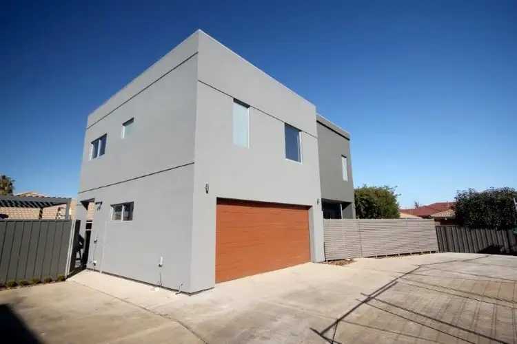 Second view of Homely house listing, 3/70 Travers Street, Wagga Wagga NSW 2650