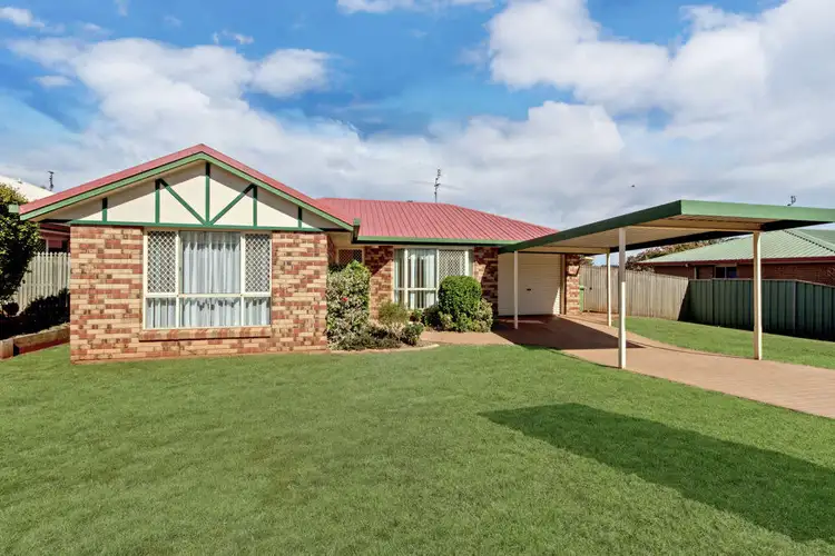 6 Oaklands Court, Glenvale QLD 4350