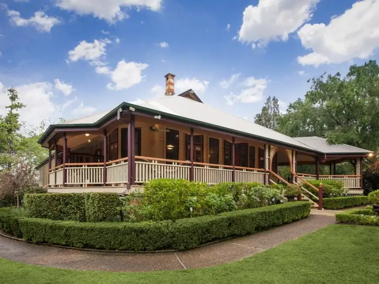 56 Lilly Street, Sherwood QLD 4075