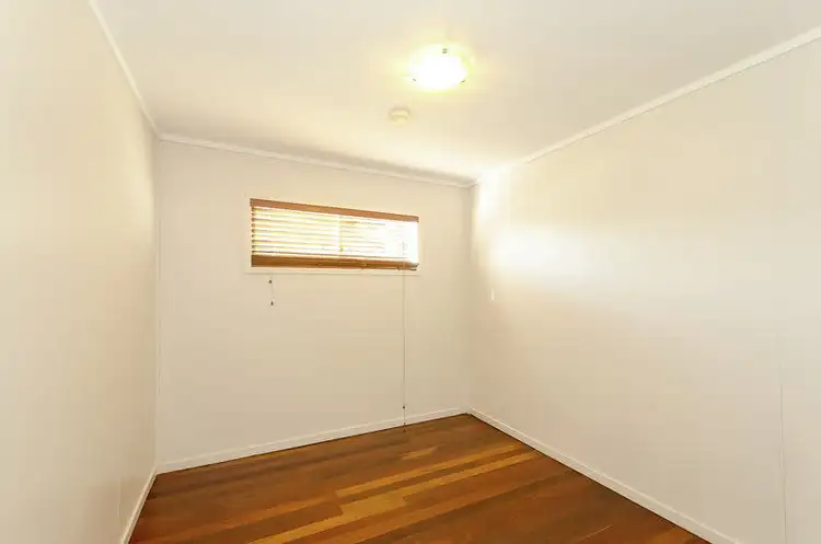 Seventh view of Homely semi-detached listing, 32 Herbertson Street, West Gladstone QLD 4680