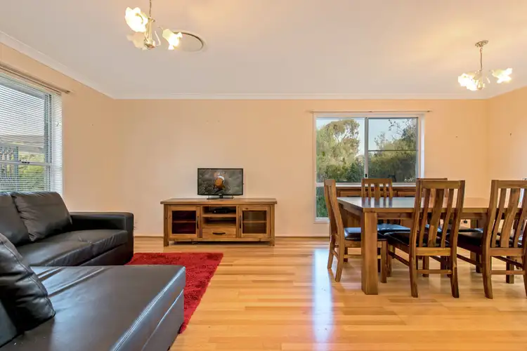 17 Lake Drive, Meringandan QLD 4352