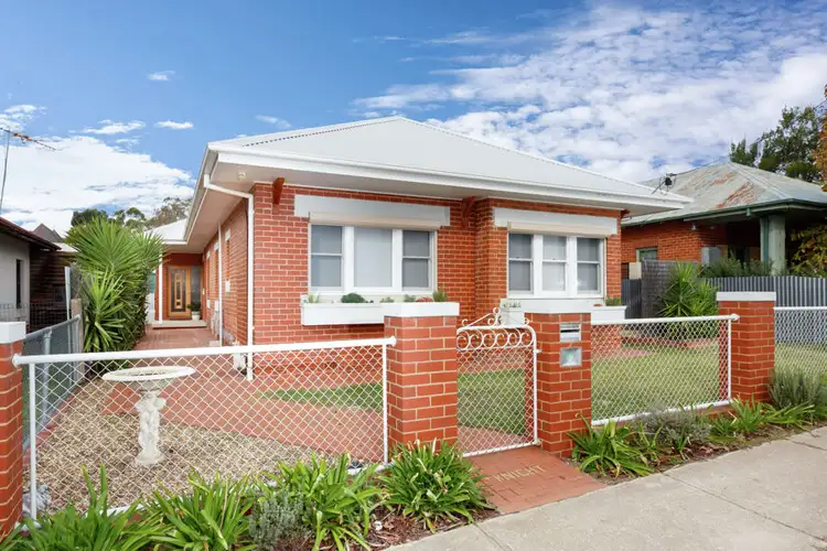 7 Norman Street, Turvey Park NSW 2650
