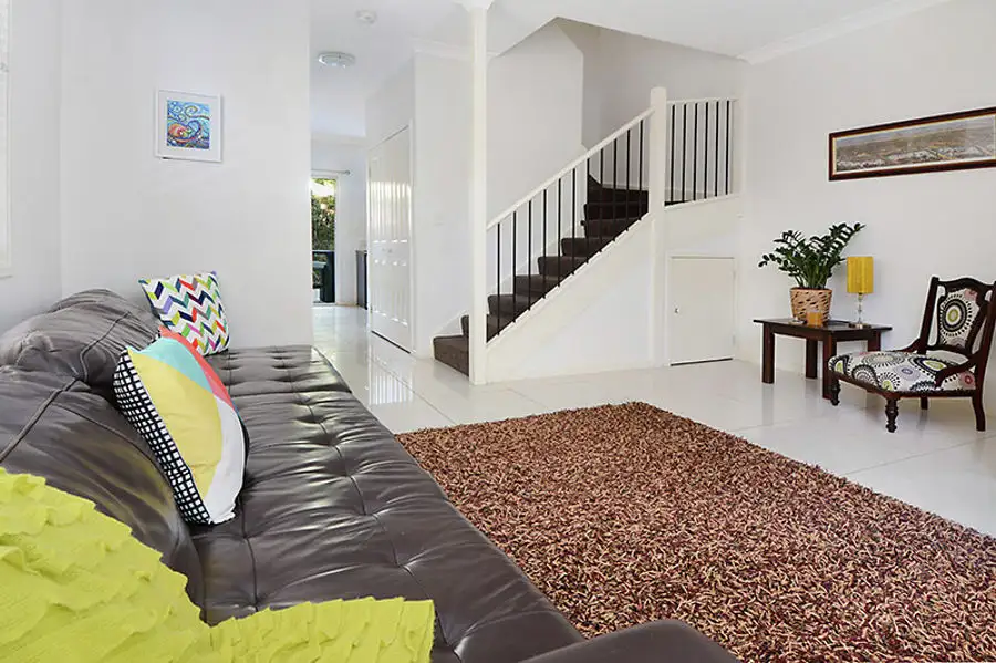 Main view of Homely townhouse listing, 4 / 925 Stanley Street East, East Brisbane QLD 4169