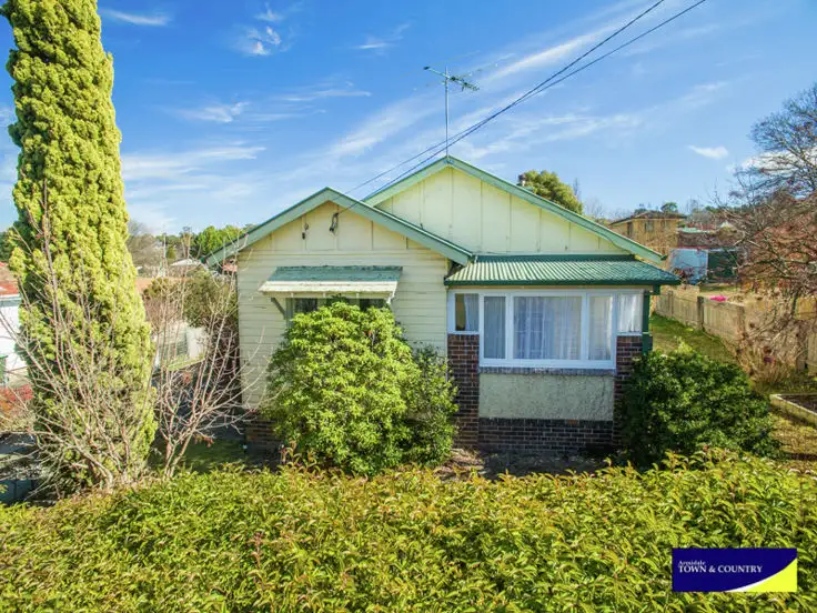 16 Marsh Street, Armidale NSW 2350