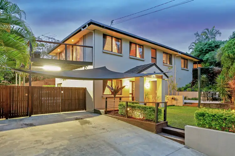 10 Wilpena Court, Springwood QLD 4127