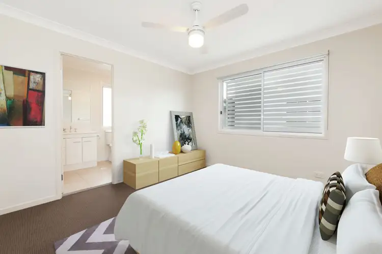 4/7 Coyne Street, Sherwood QLD 4075