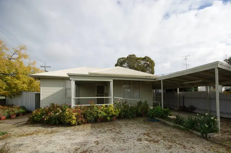 286 Sloane Street, Deniliquin NSW 2710