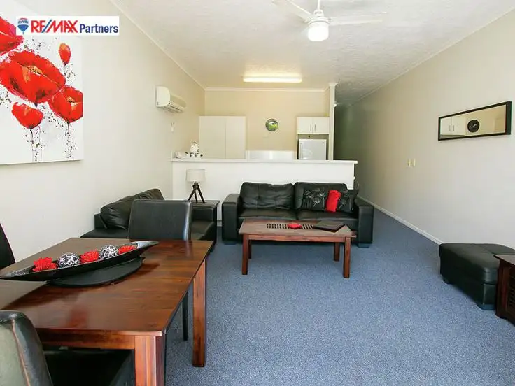 3/465 Esplanade, Torquay QLD 4655