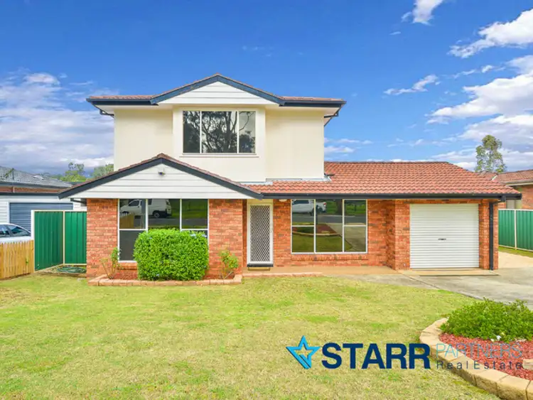 11 Woodland Road, St Helens Park NSW 2560