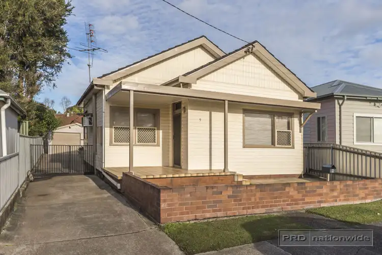 9 Graham Road, Broadmeadow NSW 2292