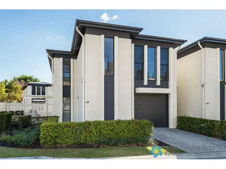 128 North Hill Drive, Robina QLD 4226