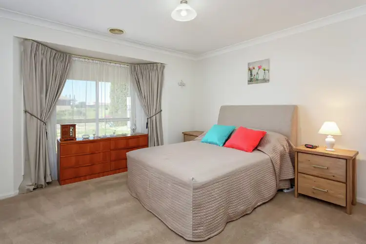 Fifth view of Homely house listing, 2 Woomera Place, Glenfield Park NSW 2650