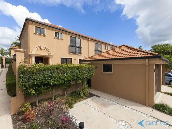 1/105 Oldfield Road, Sinnamon Park QLD 4073