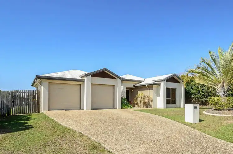 7 Linhow Crescent, Clinton QLD 4680