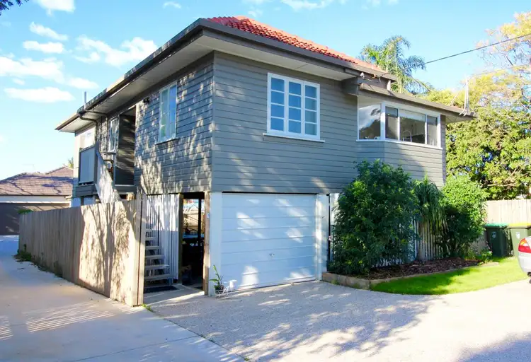 9 Preston Rd, Manly West QLD 4179