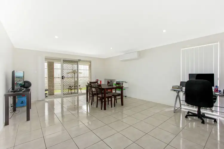 49 Marcus Drive, Regents Park QLD 4118
