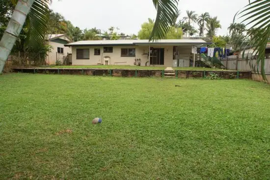 11 Makoo Close, White Rock QLD 4868