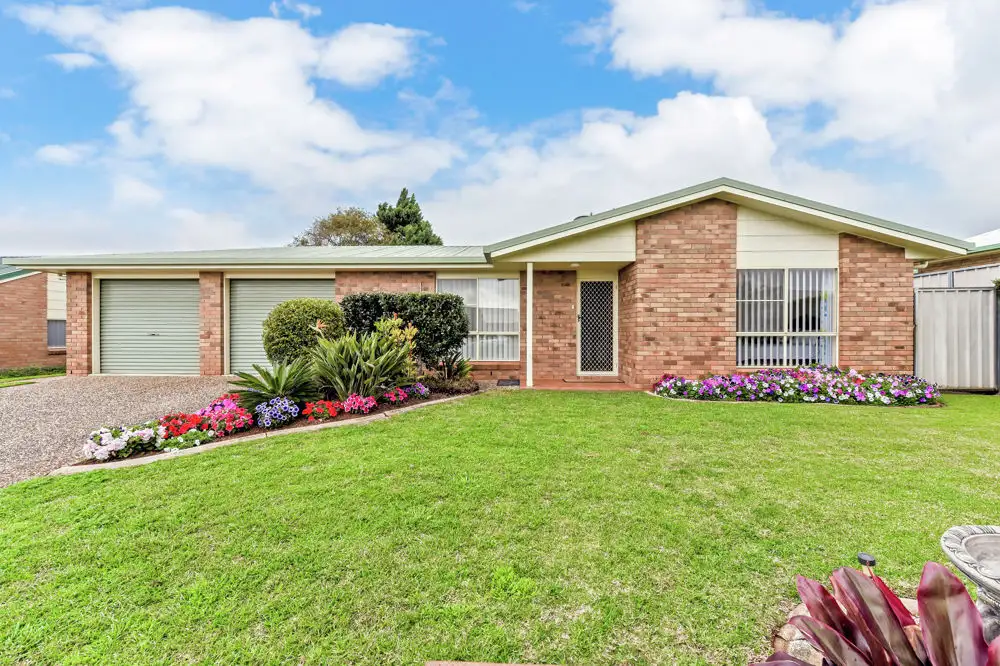 Main view of Homely house listing, 8 Donna Court, Kearneys Spring QLD 4350