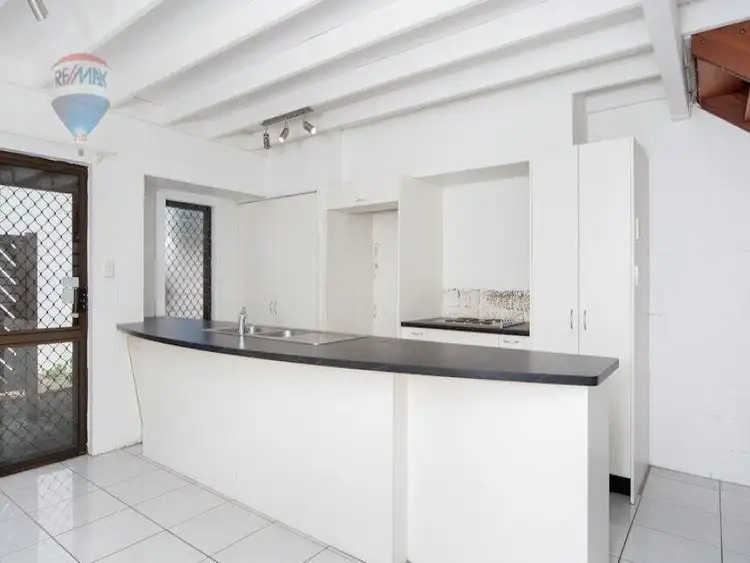 Fourth view of Homely unit listing, 4/10 Maytown Close, Manoora QLD 4870