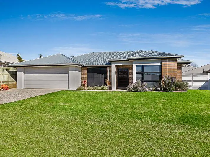 39 Pugh Street, Middle Ridge QLD 4350