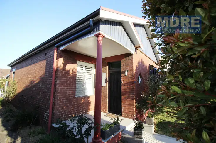 28 Roe Street, Mayfield NSW 2304