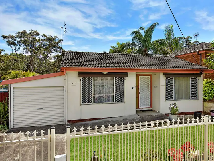 134 Dudley Street, Lake Haven NSW 2263