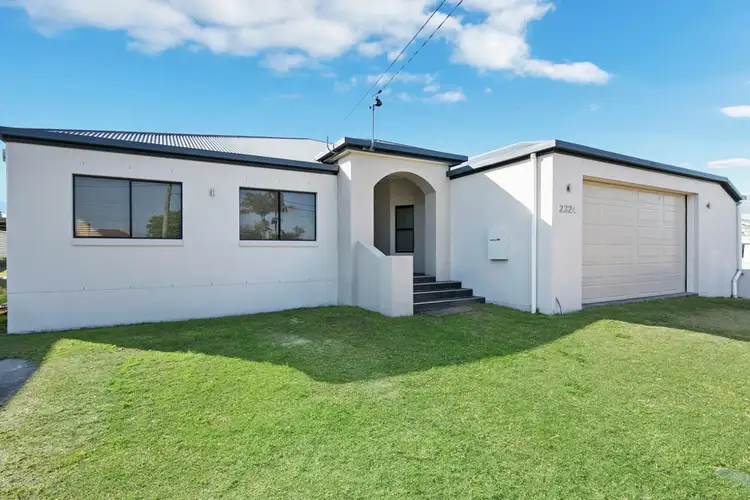 2324 Wynnum Rd, Wynnum QLD 4178