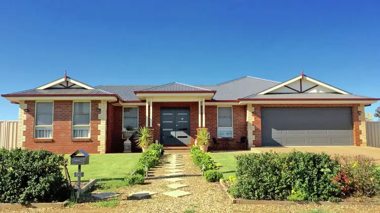 55 Stinson Street, Coolamon NSW 2701