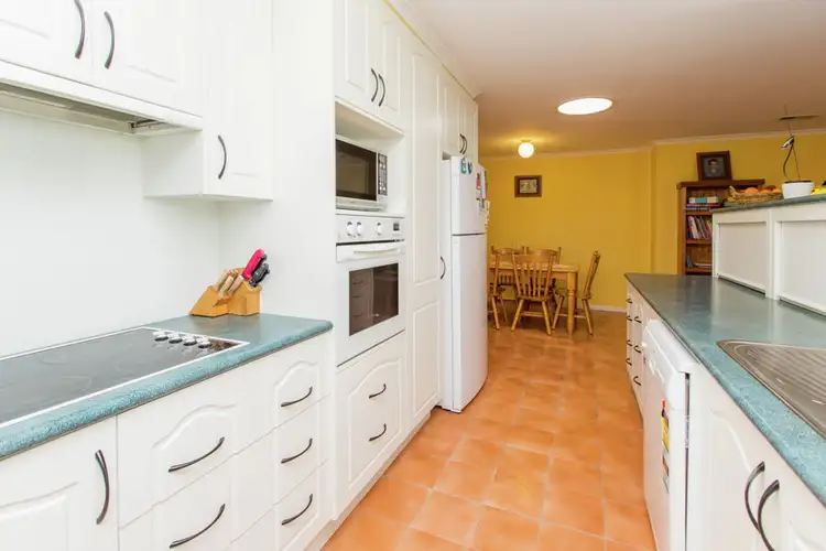 Sixth view of Homely house listing, 10 Gardenia Avenue, Lake Albert NSW 2650