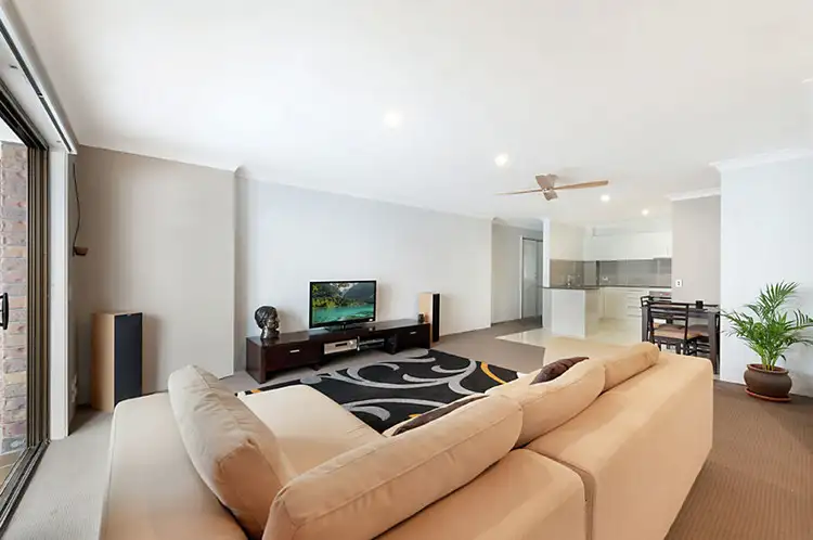 7/14 Peerless Avenue, Mermaid Beach QLD 4218