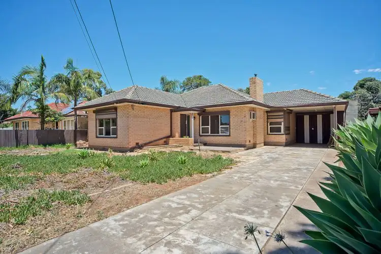 18 Fay Crescent, Salisbury North SA 5108