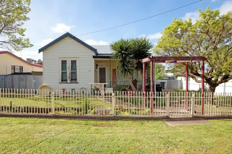 23 Percy Street, Junee NSW 2663