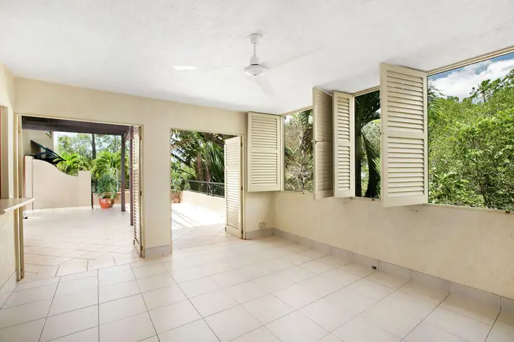 811/2 Greenslopes Street, Cairns North QLD 4870