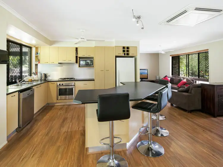 Sixth view of Homely house listing, 5 Kimberley Court, Alexandra Hills QLD 4161