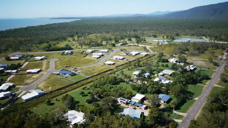 129 Mystic Ave, Balgal Beach QLD 4816