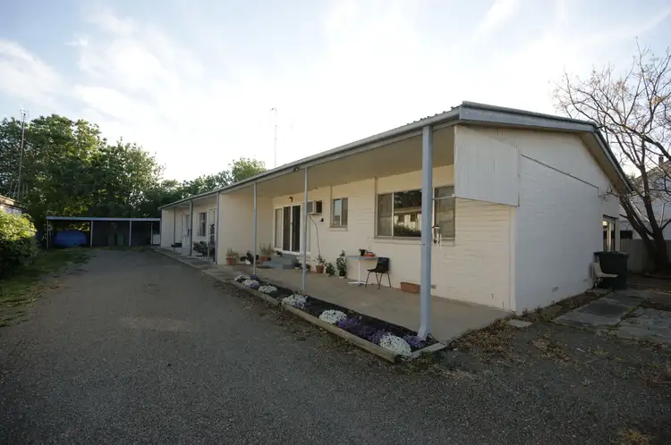Main view of Homely block of units listing, 450 Maher St, Deniliquin NSW 2710
