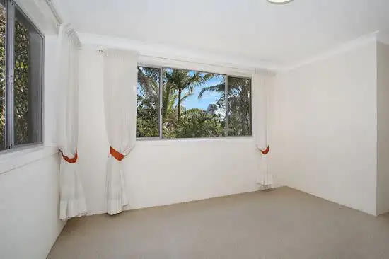 Fourth view of Homely house listing, 2/31 Surfers Avenue, Mermaid Waters QLD 4218