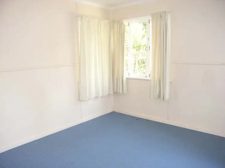 Fifth view of Homely flat listing, 2/15 Margate, Margate QLD 4019