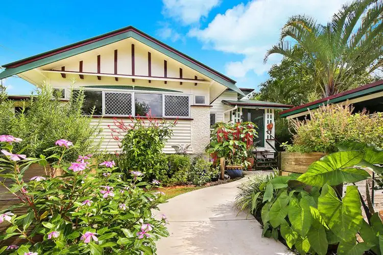 11 Magnolia Street, Nambour QLD 4560