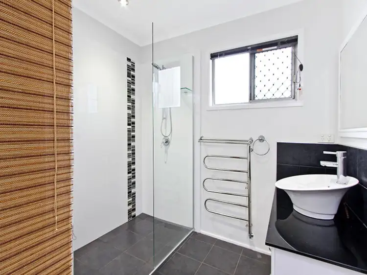 Fifth view of Homely house listing, 10 Azalea Avenue, Daisy Hill QLD 4127