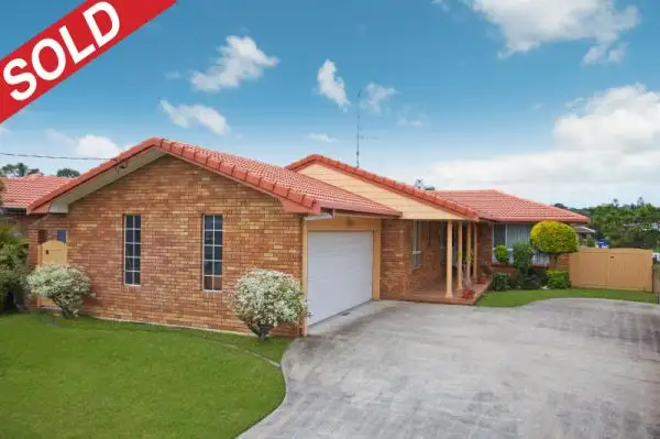 26 Blue Waters Crescent, Tweed Heads West NSW 2485