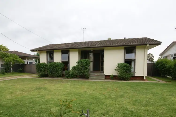 101 Fowler Street, Deniliquin NSW 2710