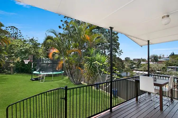 3 Kent Street, Coolangatta QLD 4225