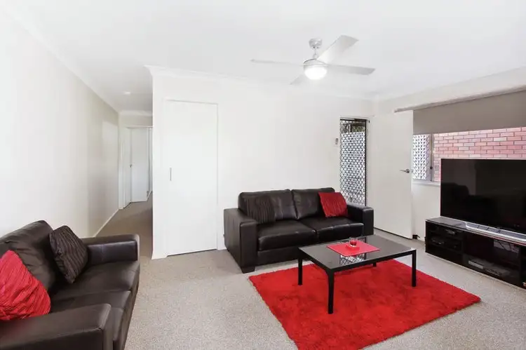 Third view of Homely house listing, 1-2/5 Yarmouth Parade, Tamworth NSW 2340
