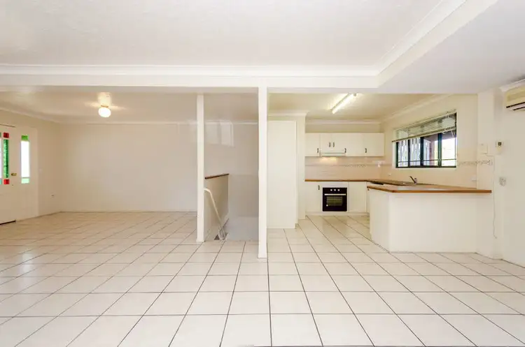 Fifth view of Homely unit listing, 4/9-11 Rollo Street, Gladstone Central QLD 4680