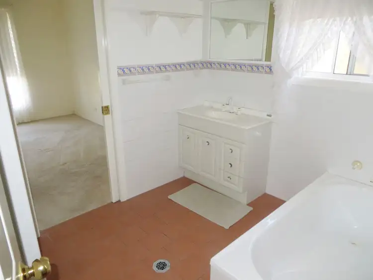 Seventh view of Homely house listing, 3 Willang Crescent, Glenfield Park NSW 2650