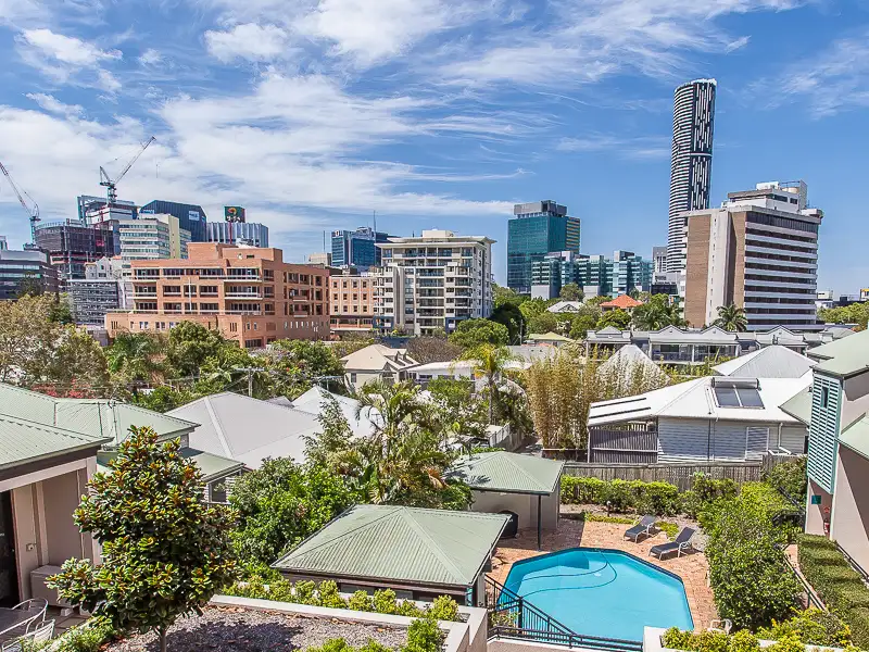 Main view of Homely apartment listing, 7/27 Birley Street, Spring Hill QLD 4000