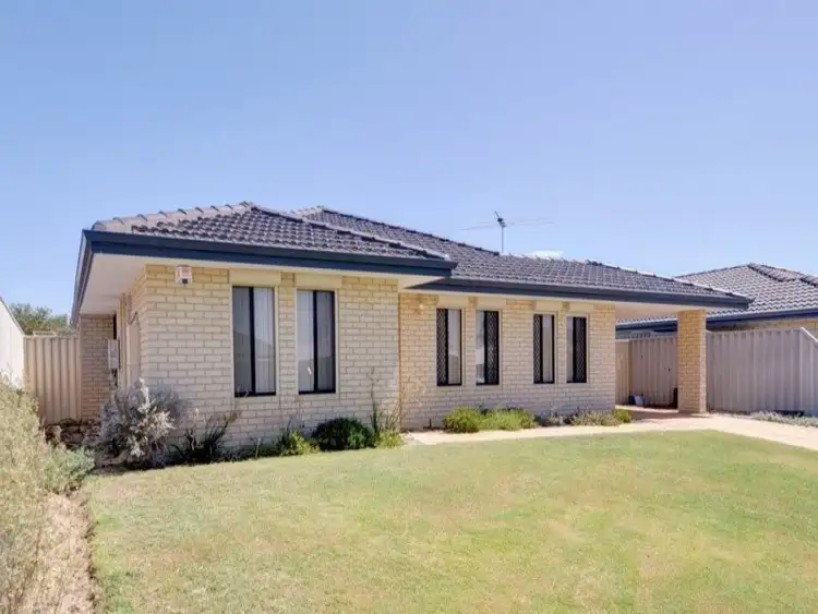 Second view of Homely house listing, 6 Gardneri Way, Banksia Grove WA 6031