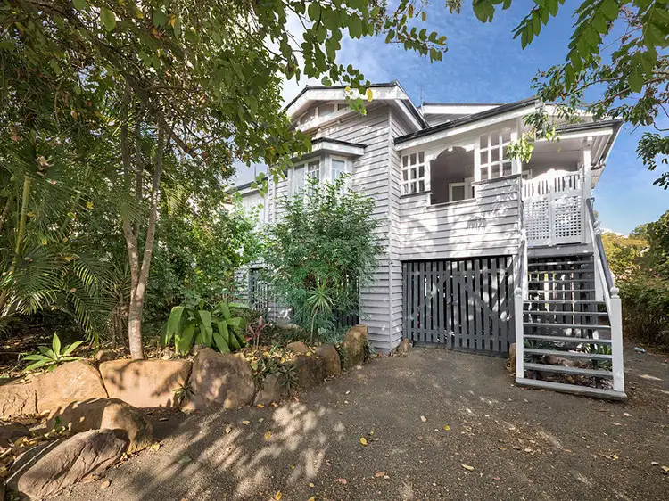 83 Brisbane Road, Bundamba QLD 4304