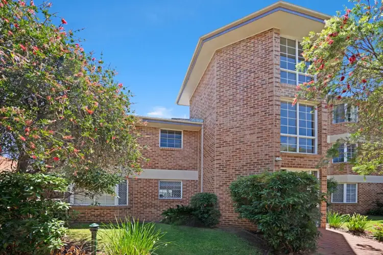 Main view of Homely unit listing, 18/90 Brooks Street, Cooks Hill NSW 2300